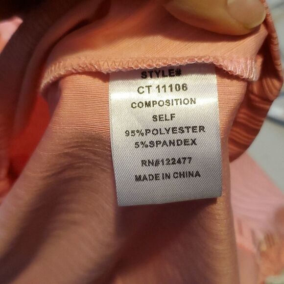 NSR Ladies Size Large Pink Ruched Front Short Sleeve Cropped Top - Picture 7 of 7